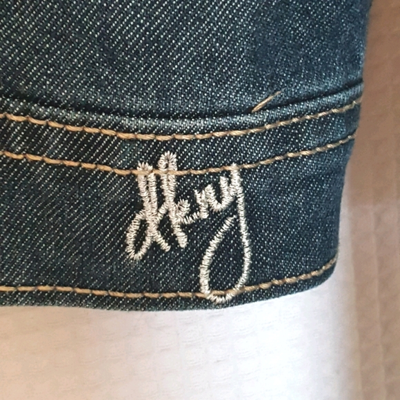 COPY - NEW DKNY Girls XL (Women's XS / Petite Sm) Cropped Dark Denim Jean Jacket - Picture 9 of 10